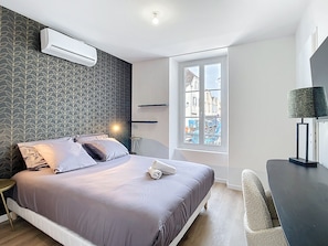 1 bedroom, iron/ironing board, Internet, bed sheets