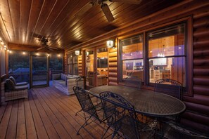 Dining - Forever View- Mountain View Cabin (Blue Ridge)