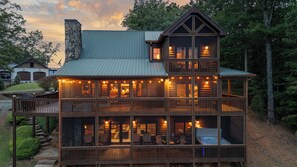 Exterior - Forever View- Mountain View Cabin (Blue Ridge)