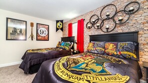 9 bedrooms, WiFi, bed sheets