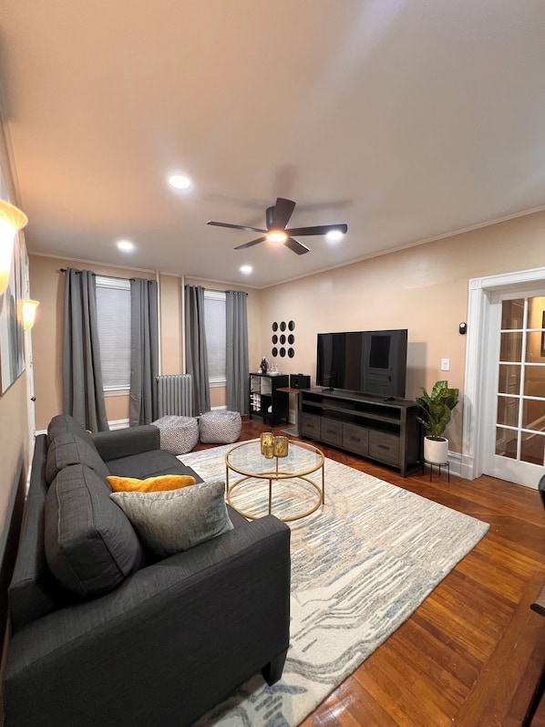 Smart TV, stereo