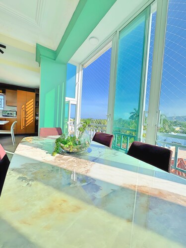 Barahona 3BR w/ AC, Full Kitchen & Views — Near Malecón