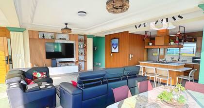 Barahona 3BR w/ AC, Full Kitchen & Views