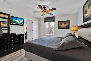 6 bedrooms, iron/ironing board, WiFi, bed sheets
