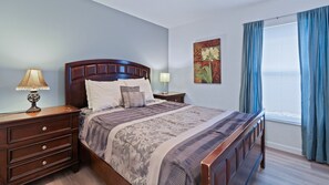 4 bedrooms, iron/ironing board, WiFi, bed sheets