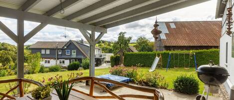 屋外ダイニングエリア