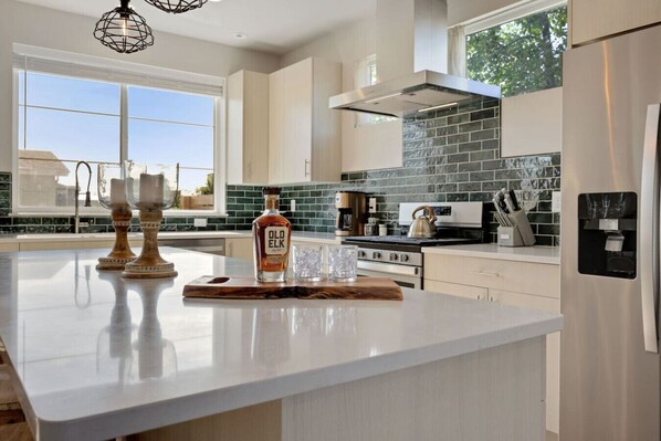 Fridge, microwave, oven, stovetop