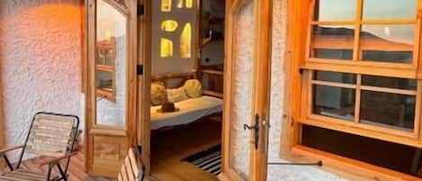 Deluxe-huvila, parveke | Terassi/patio