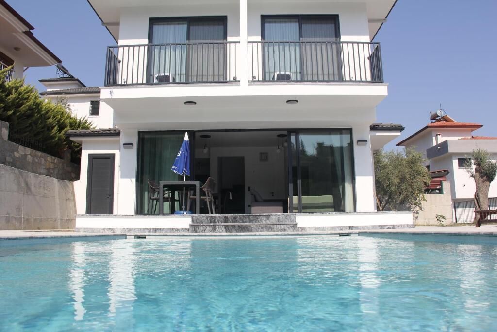 ملاءات من القطن المصري وأغطية فرا ش متميزة وأسرّة سليكت كومفورت وميني بار