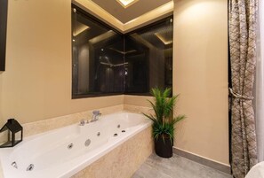 Deluxe Villa, Balcony | Bathroom | Slippers, towels