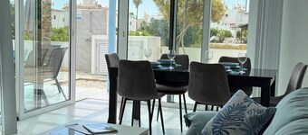 Too Coool Villa Milos Serenity
