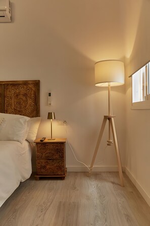 2 habitaciones, tabla de planchar con plancha, wifi y ropa de cama