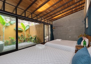 8 habitaciones, tabla de planchar con plancha y wifi gratis