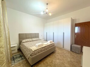 Apartment, 2 Bedrooms, Pets allowed, Hill View