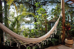 Patio hawaiano
