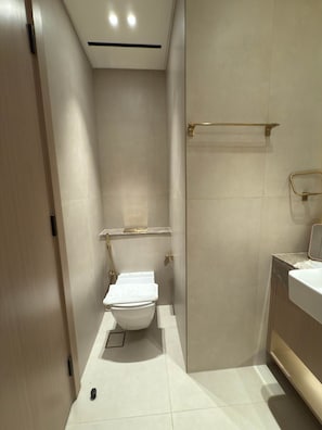 Apartment - Brand New Studio Binghatti Dusk Prime JVC Location (Dubai)
