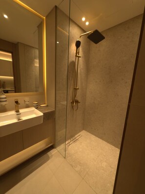 Apartment - Brand New Studio Binghatti Dusk Prime JVC Location (Dubai)