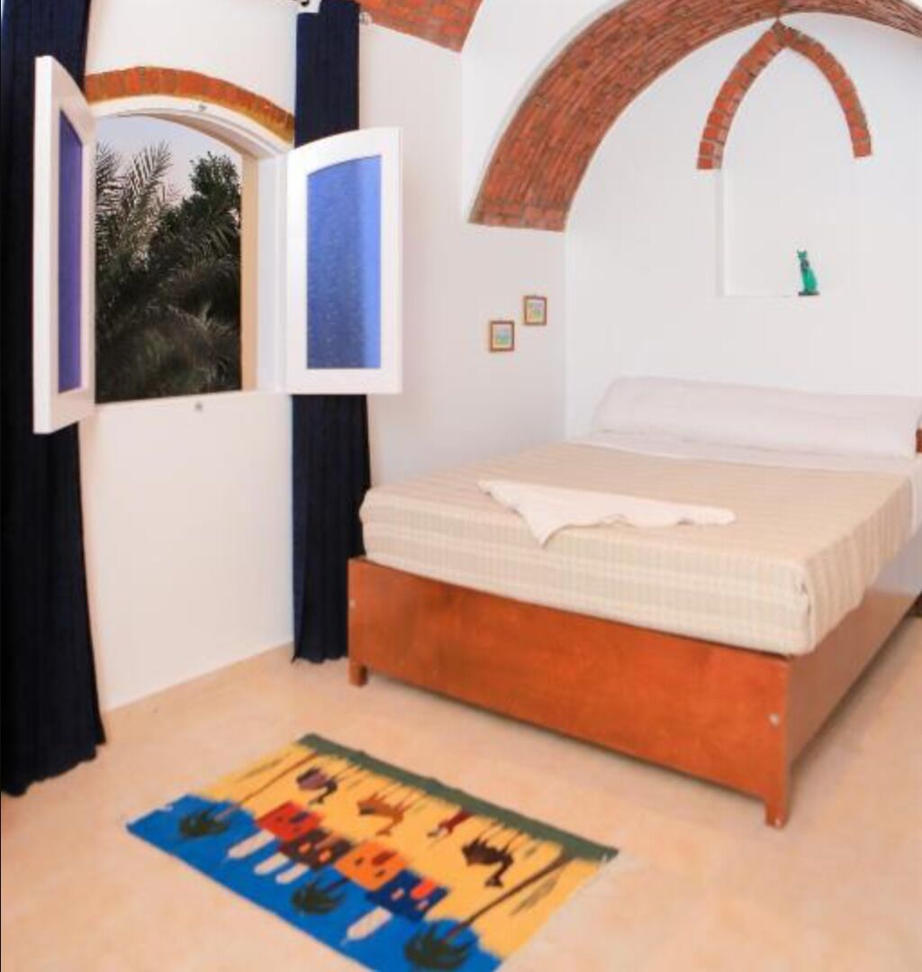 1 bedroom, iron/ironing board, internet, bed sheets