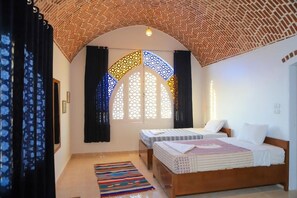 1 bedroom, iron/ironing board, internet, bed sheets