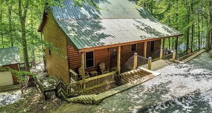 Bigfoot Bay On Barren River Lake! Lakefront, Smokey Mountain setting, Sleeps 14!