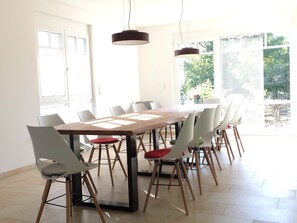 Dining - Holiday Home 'Elsa 180 sqm' with Private Terrace, Garden and Wi-Fi (Rust)