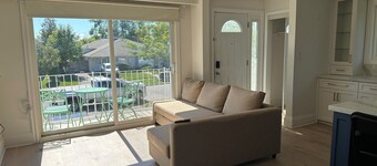2 Bedroom 1 Bathroom house with self check in