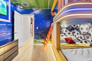 8 Schlafzimmer, Bügeleisen/Bügelbrett, Reisekinderbett, WLAN