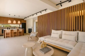 Luxury 4Bedroom Villa with Pool | 起居区