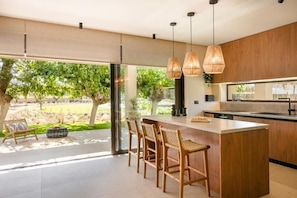 Luxury 4Bedroom Villa with Pool | Cuisine privée