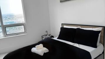 1 chambre, fer et planche à repasser, Wi-Fi, draps fournis
