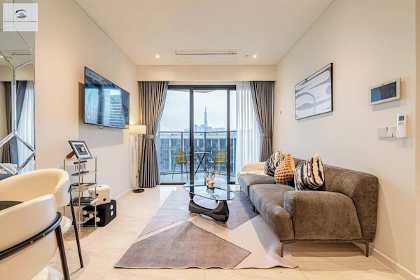 Deluxe Apartment, 2 Bedrooms, Non Smoking, City View | Living area