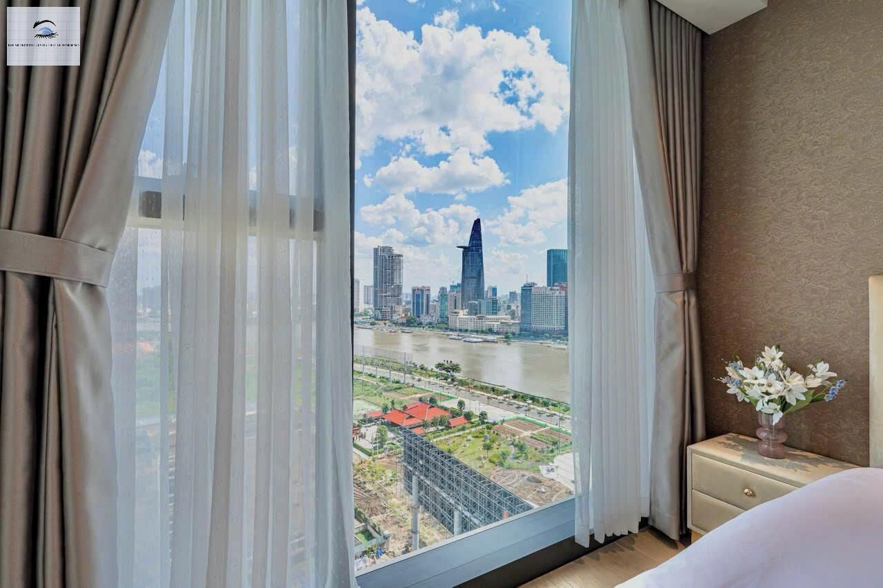 Luxury Apartment, 2 Bedrooms, Non Smoking, City View | Desk, blackout drapes, iron/ironing board, free WiFi