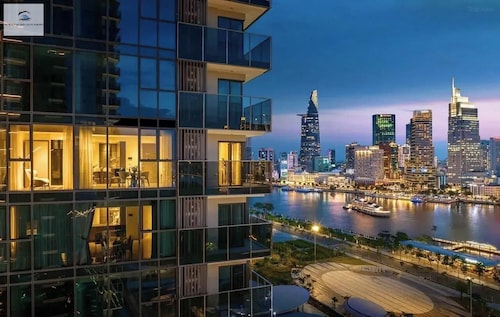 The Metropole Opera Deluxe Residence