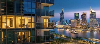 The Metropole Opera Deluxe Residence