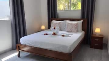 Deluxe Double Room | In-room safe, laptop workspace, blackout drapes, soundproofing
