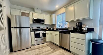 Duck Den - 3 Bedroom Near University of Oregon Campus & Autzen Stadium