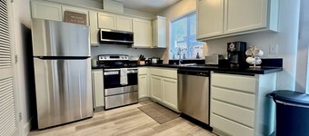 Duck Den - 3 Bedroom Near University of Oregon Campus & Autzen Stadium