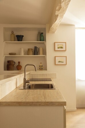 Oven, stovetop, dishwasher