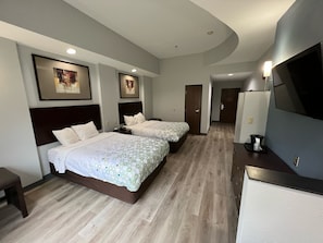 Double Room | Desk, laptop workspace, free WiFi
