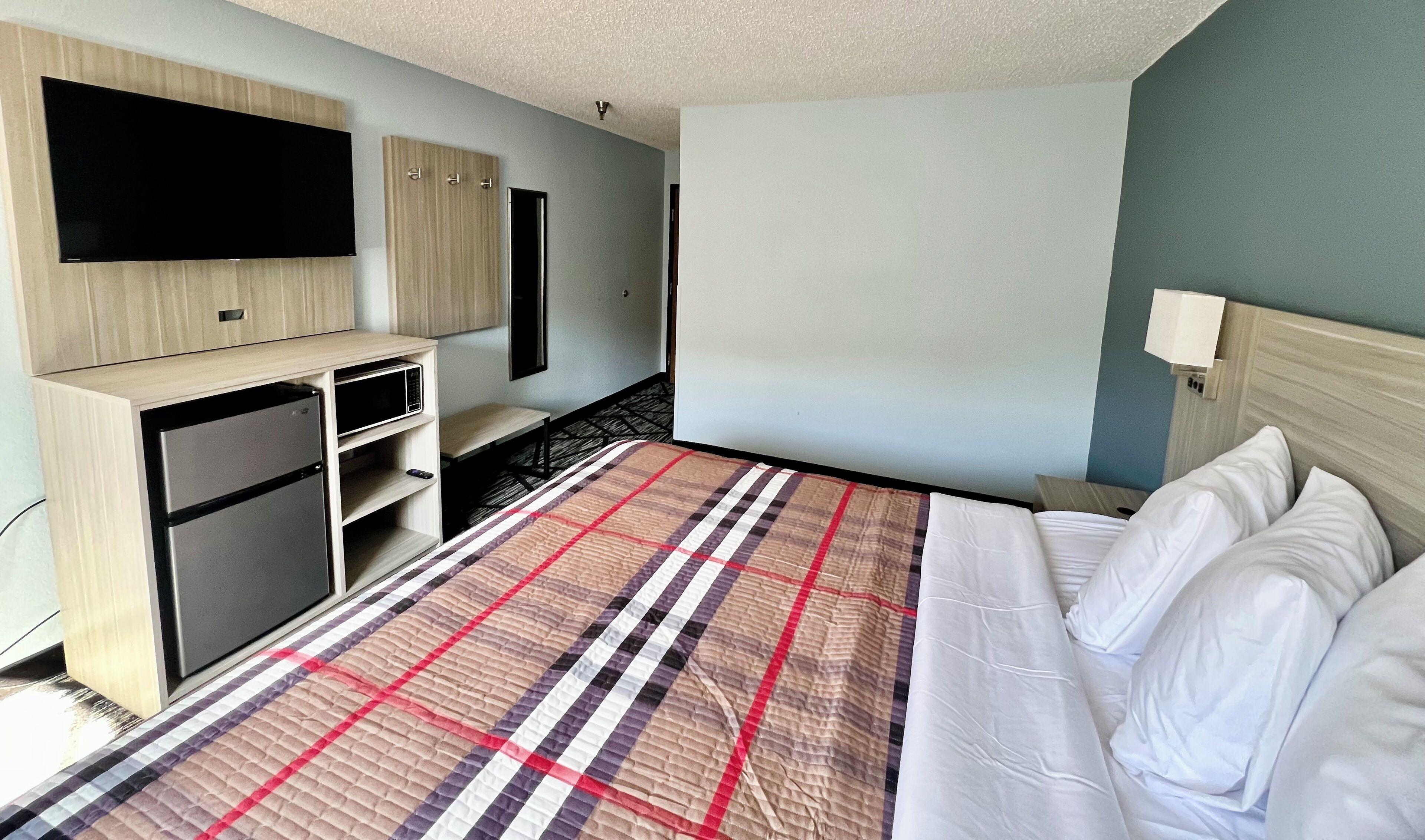 Standard Room, 1 King Bed