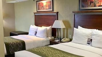 Habitación estándar, 1 cama Queen size, para no fumadores, vista a la montaña | Escritorio, espacio para trabajar con laptop y wifi gratis