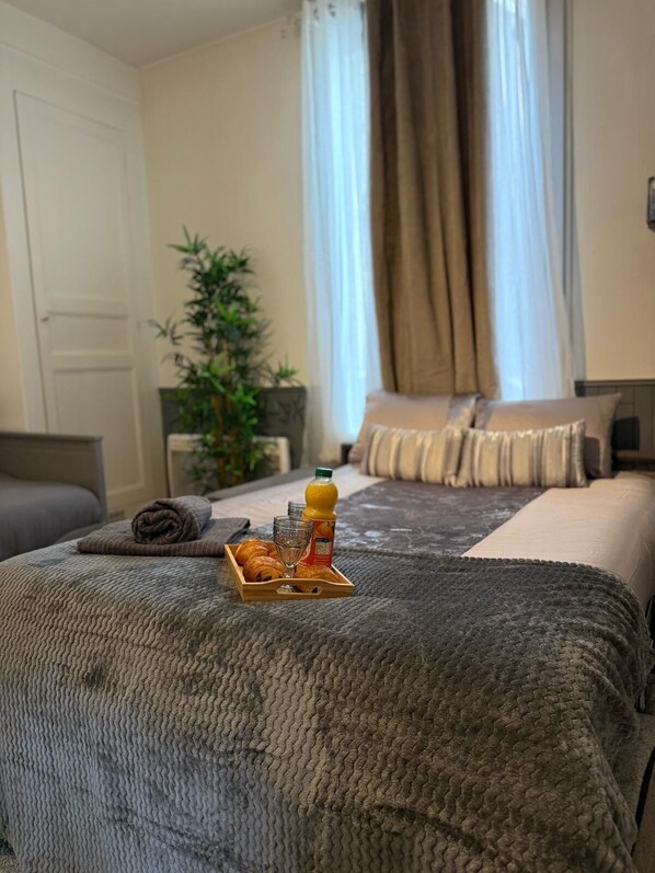 1 makuuhuone, silitysrauta/-lauta, Wi-Fi, vuodevaatteet