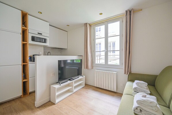 Apartment | Living area