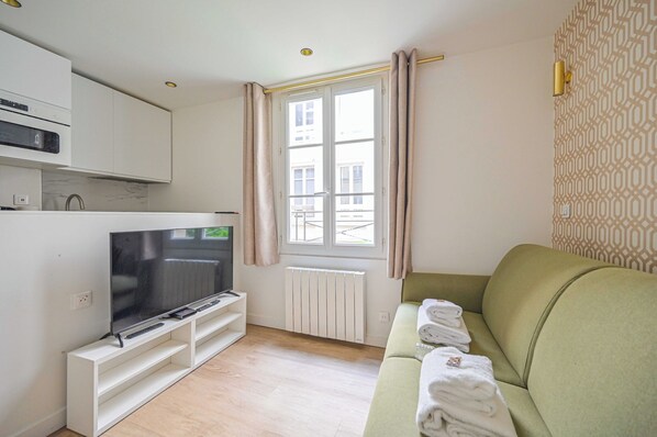 Apartment | Living area