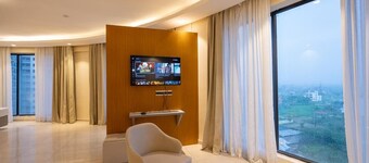 Omaxe Hazratganj Lucknow Suites & Inn