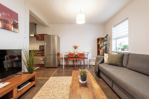 Cozy 2 Bedroom Apt in Dublin City Centre Grafton Street - Free Parking