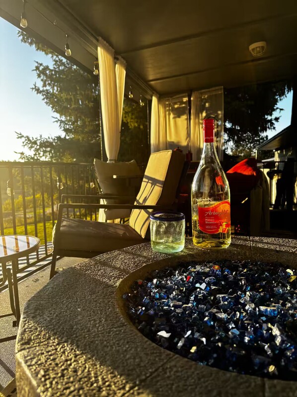 Property grounds - LAST BEST PLACE -Quiet,Peaceful 4-bedroom house in Lewistown million dollar view (Lewistown)