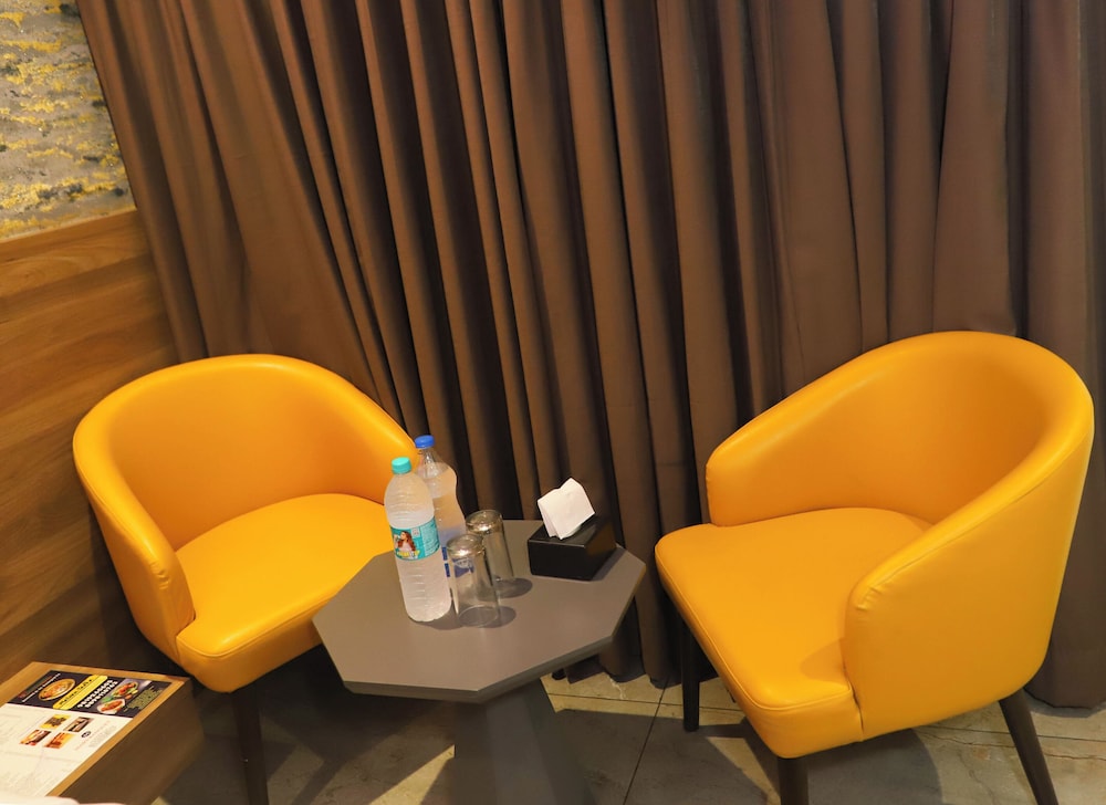 Hotel Aura inn photo 8