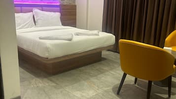 Egyptian cotton sheets, premium bedding, pillowtop beds