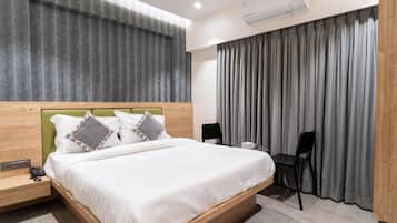 Egyptian cotton sheets, premium bedding, pillowtop beds